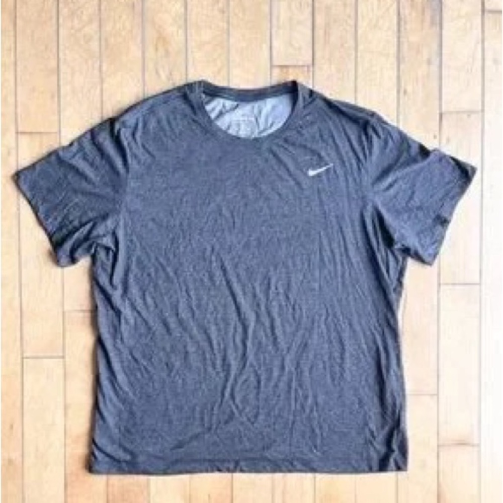 Nike Men's Dri-FIT Short Sleeve T-Shirt - Grey